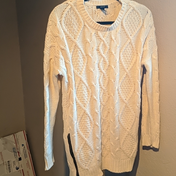 Long Cream Knitted Sweater - Picture 1 of 3